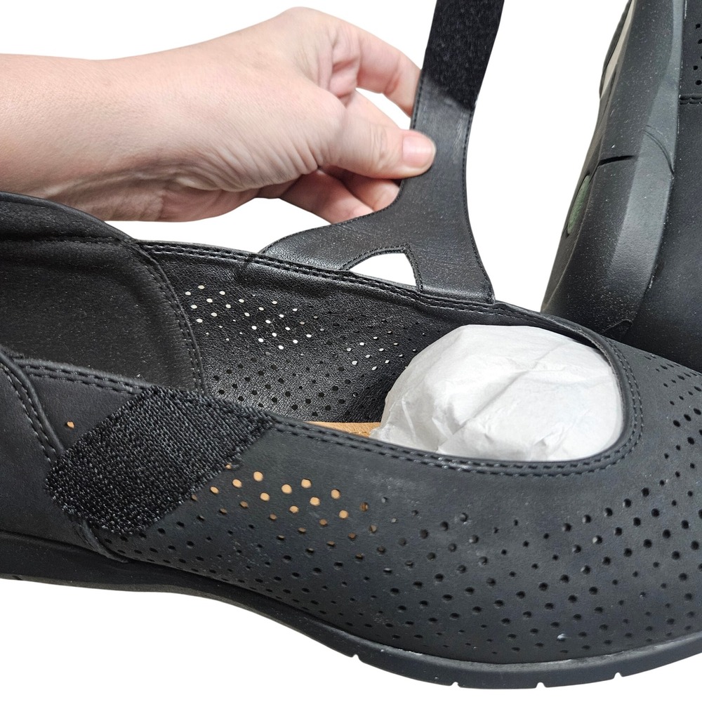 Comfortview Ezra Mary Jane Women 9.5WW Black Perforated Strap Comfort Flats - Picture 6 of 11